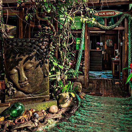 Grajagan Surf Resort Іля-ду-Мел Екстер'єр фото