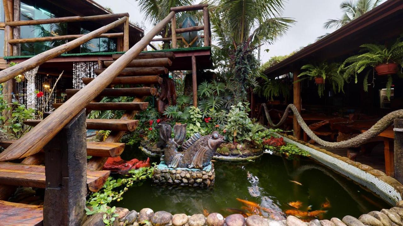 Grajagan Surf Resort Іля-ду-Мел Екстер'єр фото