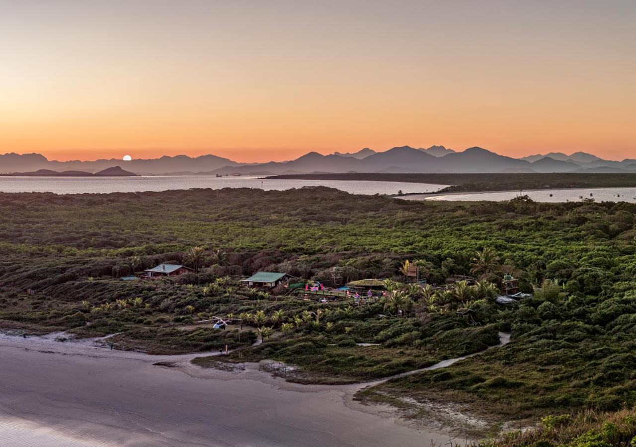 Grajagan Surf Resort Іля-ду-Мел Екстер'єр фото