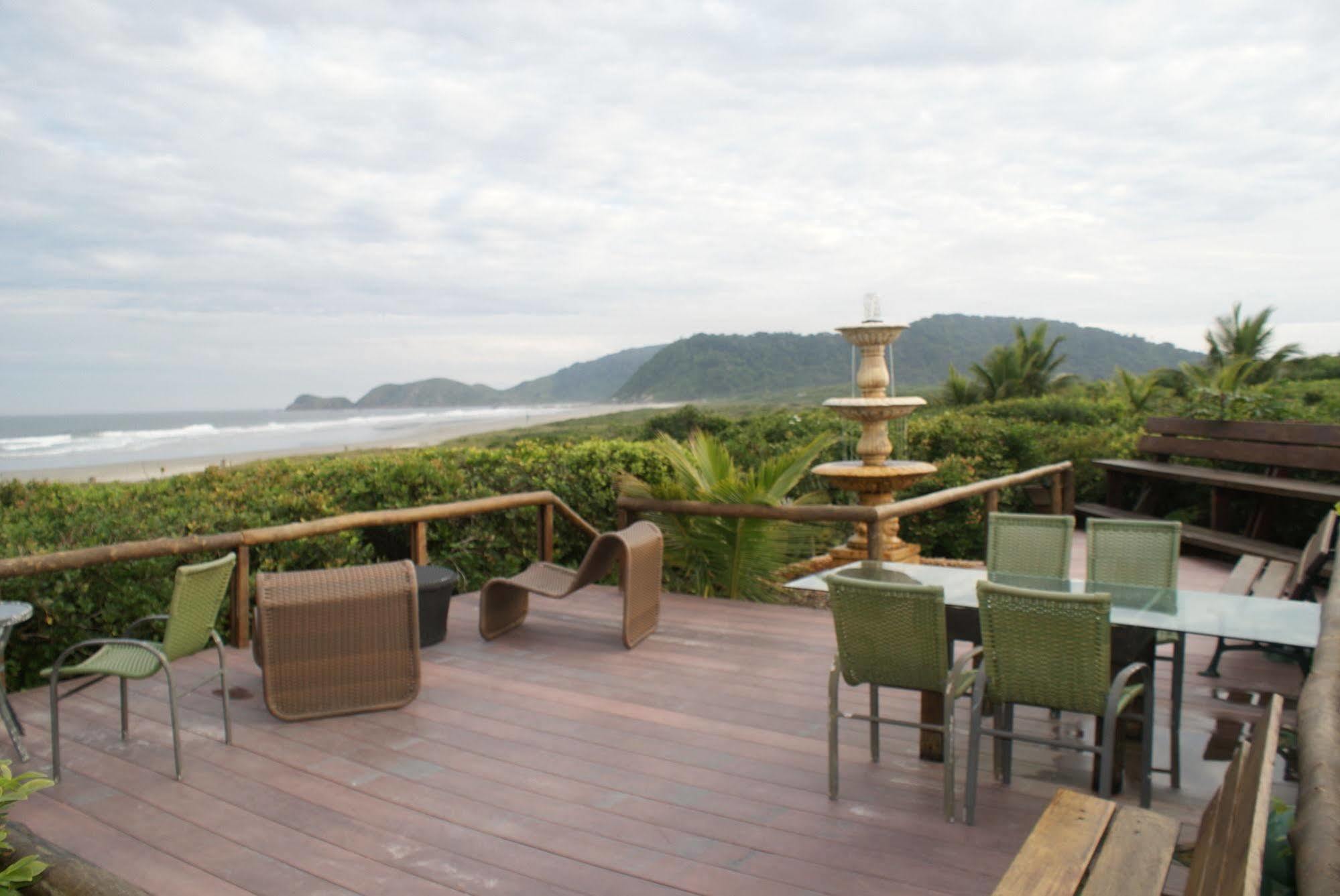 Grajagan Surf Resort Іля-ду-Мел Екстер'єр фото